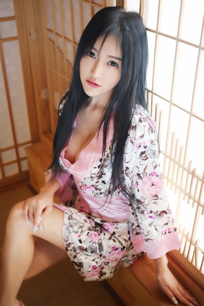 世界守卫军游戏cosplay